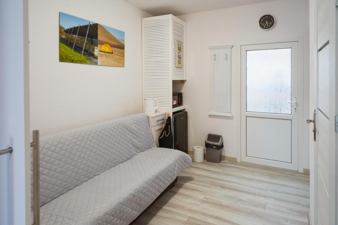 Apartament Dla 4 Osob Blisko Morza Ниешорце Екстериор снимка