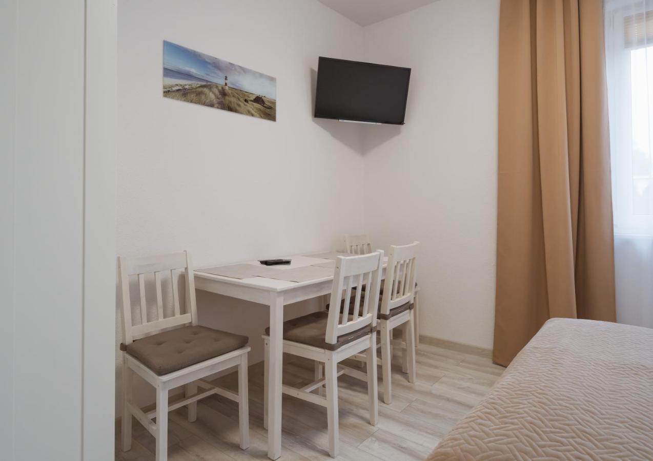 Apartament Dla 4 Osob Blisko Morza Ниешорце Екстериор снимка