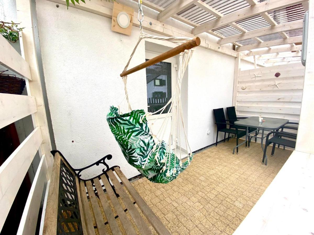 Apartament Dla 4 Osob Blisko Morza Ниешорце Екстериор снимка